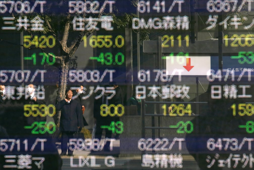 Le nikkei a tokyo finit en hausse