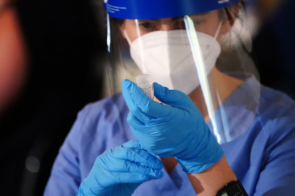 France: la haute autorite de sante approuve le vaccin anticovid-19 de moderna
