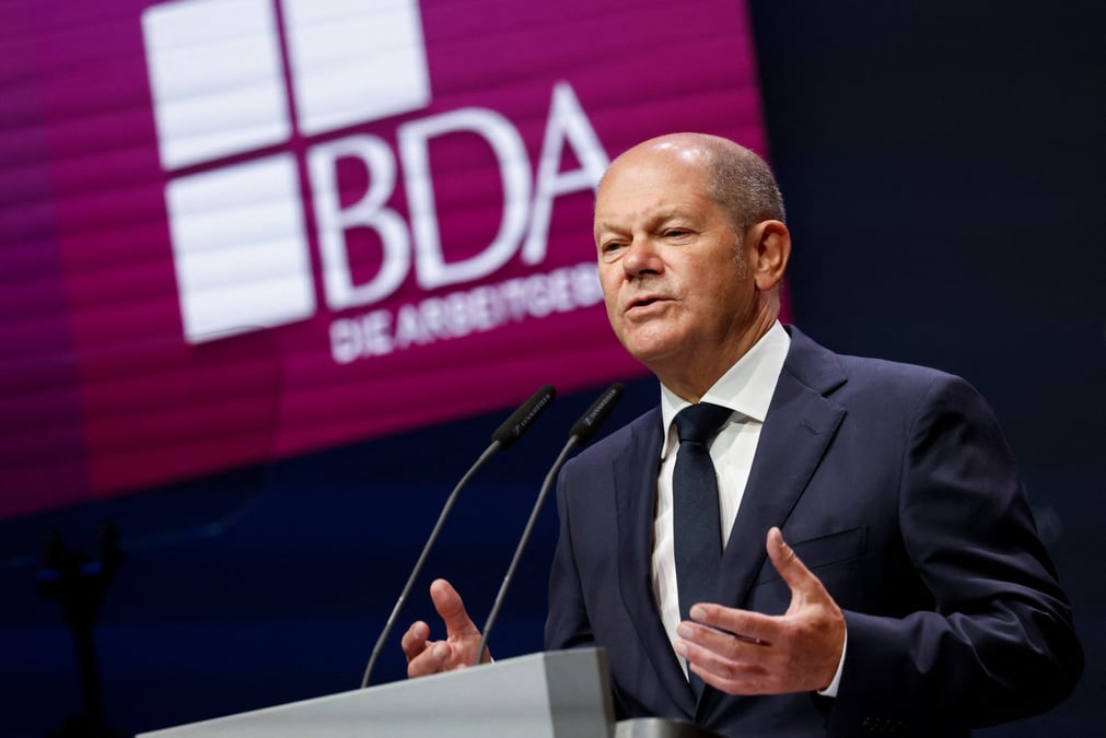 Olaf scholz lors de la journee du patronat allemand de la confederation des associations patronales allemandes (bda) a berlin