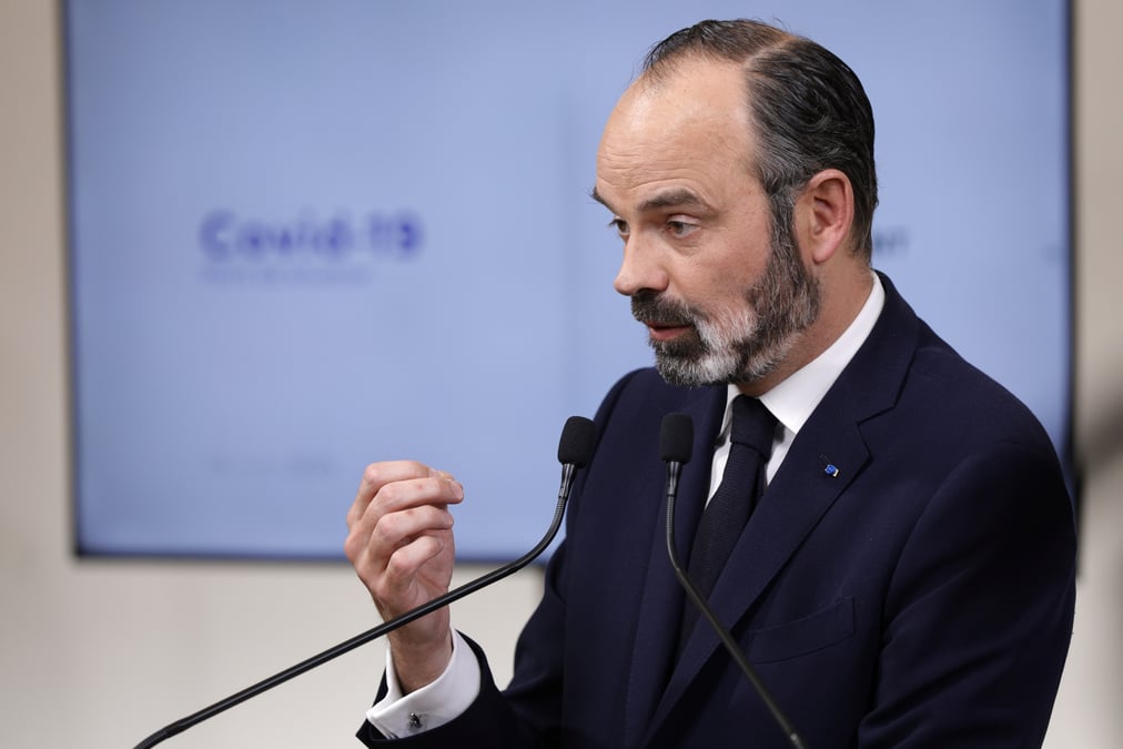 Philippe reconnait des "tensions reelles" sur certains medicaments