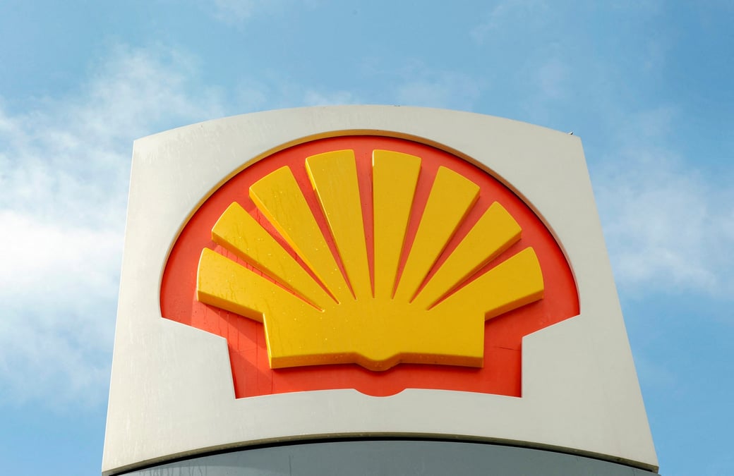 Photo d'archives: le logo de shell a londres