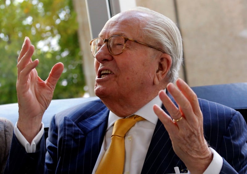 Jean-marie le pen appelle ses soutiens a rallier sa petite-fille
