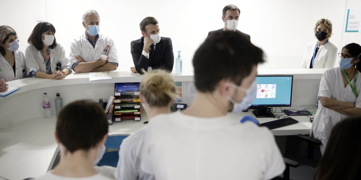 Macron hopital