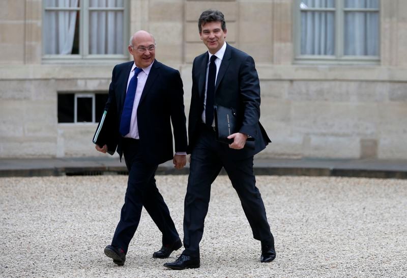 Sapin n'évoquera pas à Berlin un nouveau délai pour le déficit