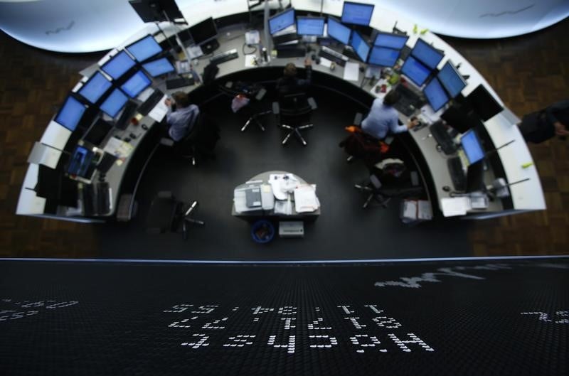 Legere hausse des bourses europeennes a la mi-seance