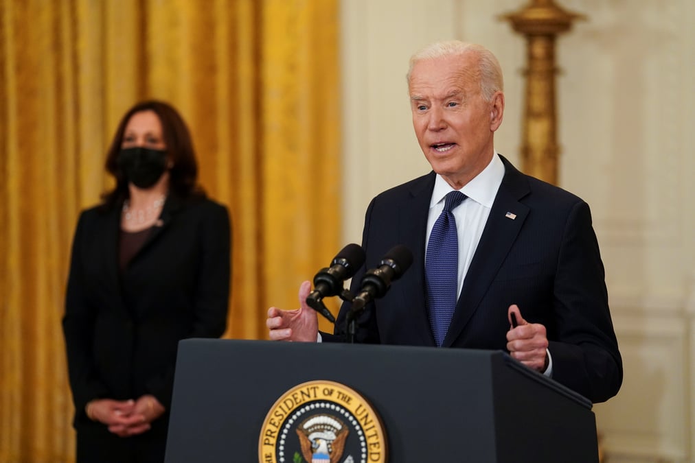 Pour biden, les chomeurs doivent accepter les emplois ou perdre leurs allocations