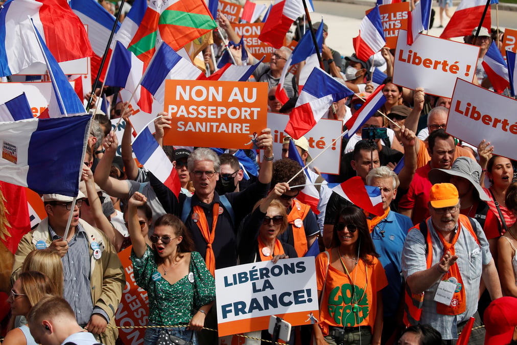 France: huitieme samedi de mobilisation contre le "pass sanitaire"
