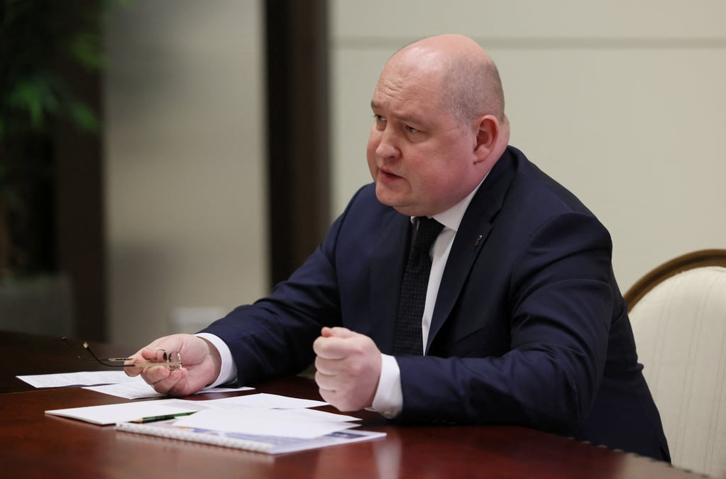Photo de mikhail razvojaiev, le gouverneur de sebastopol installe par moscou