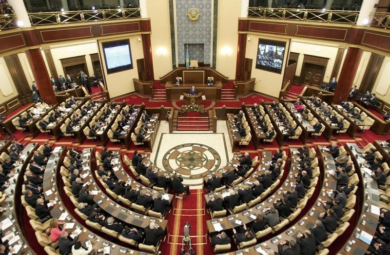 Revision constitutionnelle favorable au parlement kazakh