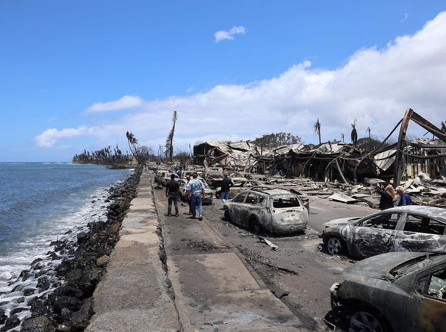 Une vue des dommages causes par les incendies de foret a lahaina, maui, hawaii, etats-unis