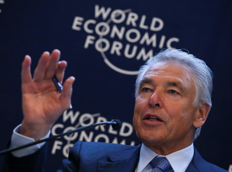 Le président de Nestlé Peter Brabeck prendra sa retraite en 2017