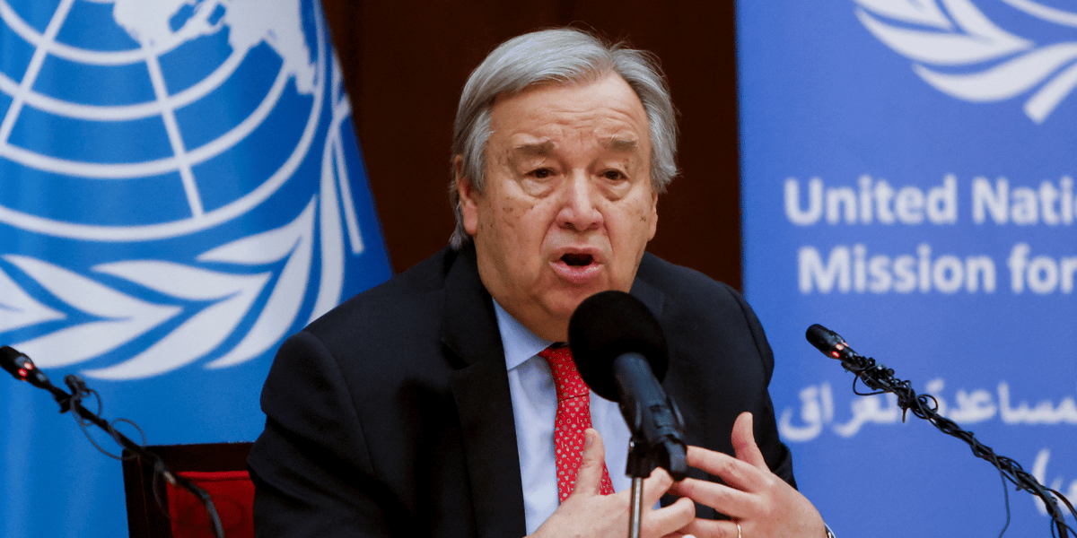 Le secretaire general des nations unies antonio guterres tient une conference de presse a bagdad, en irak