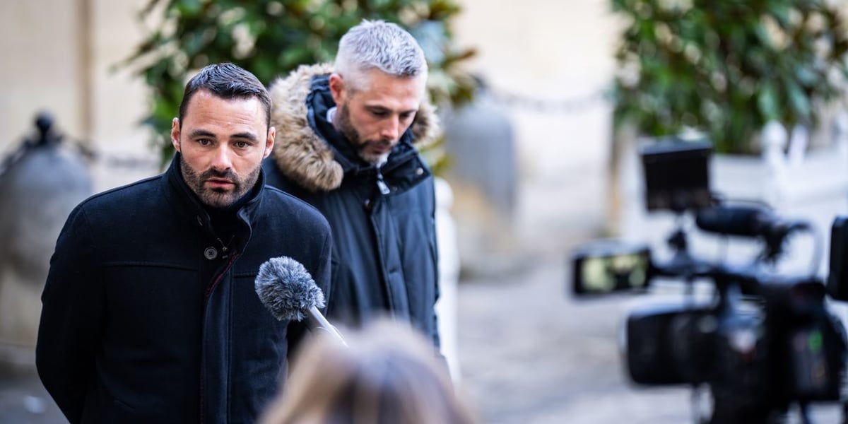 Pierrick Horel et Quentin Le Guillous des Jeunes Agriculteurs à Matignon, le lundi 13 janvier à Paris.