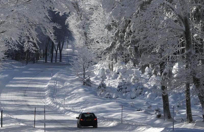 France: circulation perturbee par la neige dans le sud-est