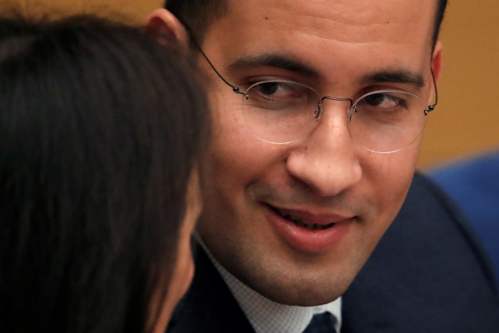 Benalla implique dans des contrats russes a deux millions d'euros