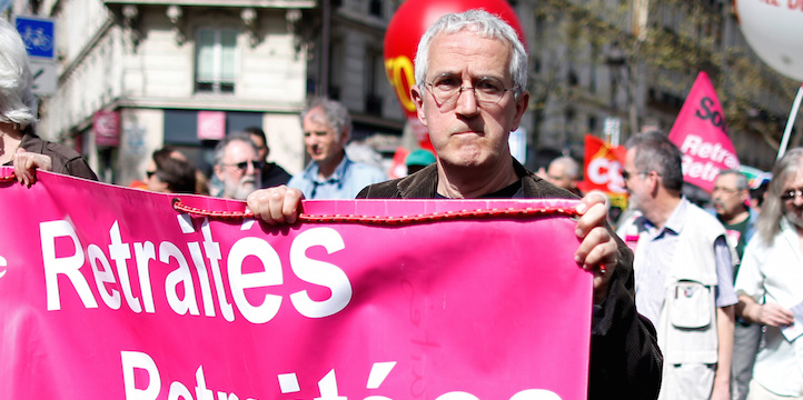 La pension moyenne s'établissait à 1.626 euros brut (1.512 euros net) en 2022 pour les retraités résidant en France, hors pension de reversion.