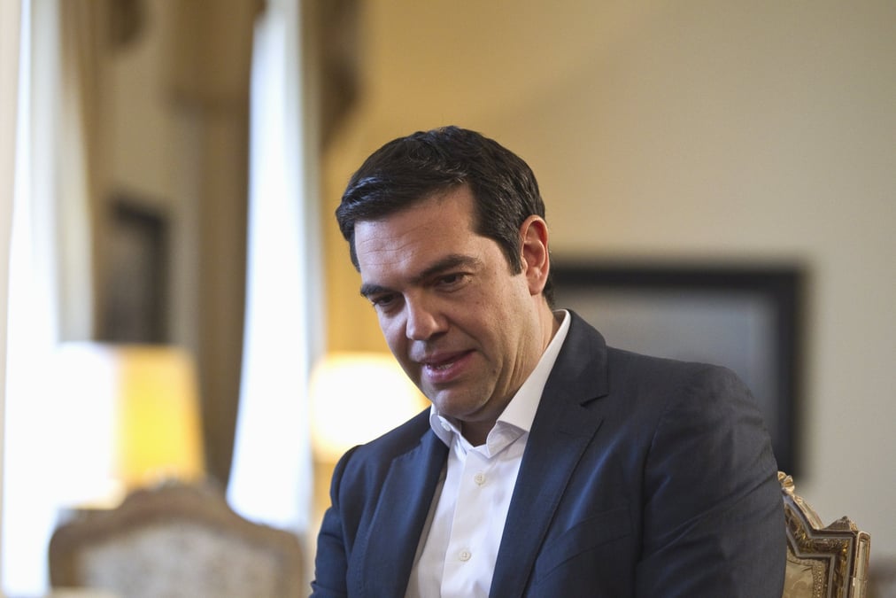 Tsipras propose a syriza un congres extraordinaire en septembre