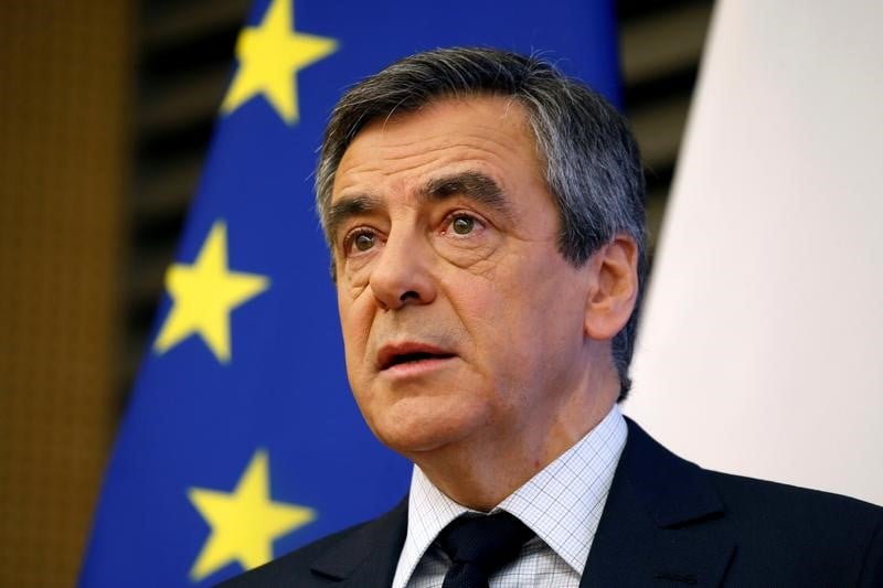 Fillon nomme une nouvelle equipe de campagne tres sarkozyste