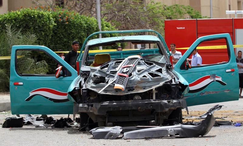 Deux policiers et un militant islamiste tués en Egypte