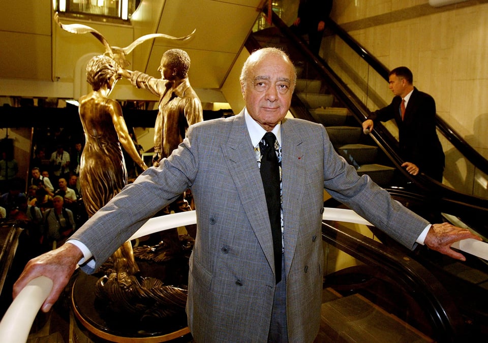 Mohamed al fayed lors de l'inauguration d'un memorial dedie a son fils dodi et a diana