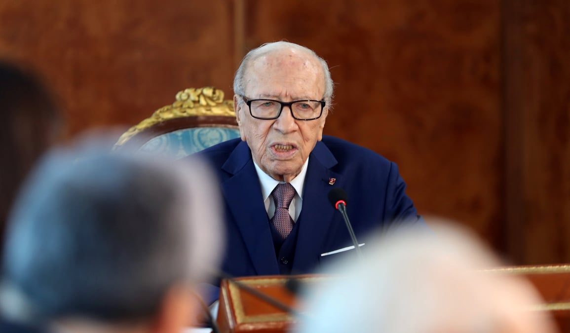 Le president tunisien confirme la rupture avec ennahda