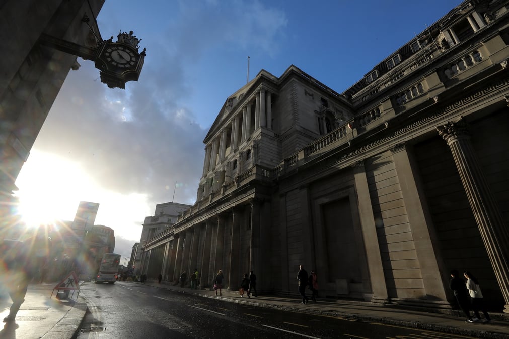 La banque d'angleterre etudie l'impact des taux negatifs a l'etranger