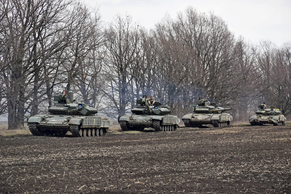 La russie continue de masser des troupes aux frontieres ukrainiennes, dit kiev