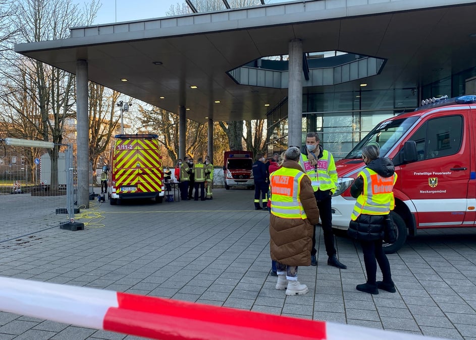 Un homme arme fait quatre blesses dans une universite en allemagne