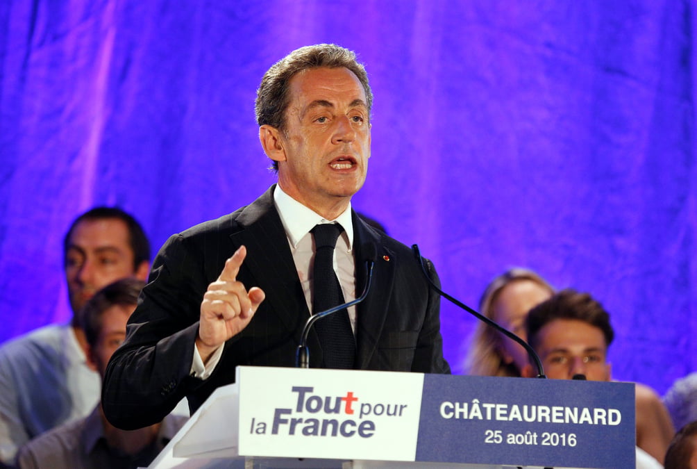 Nicolas sarkozy promet de "retablir l'autorite"