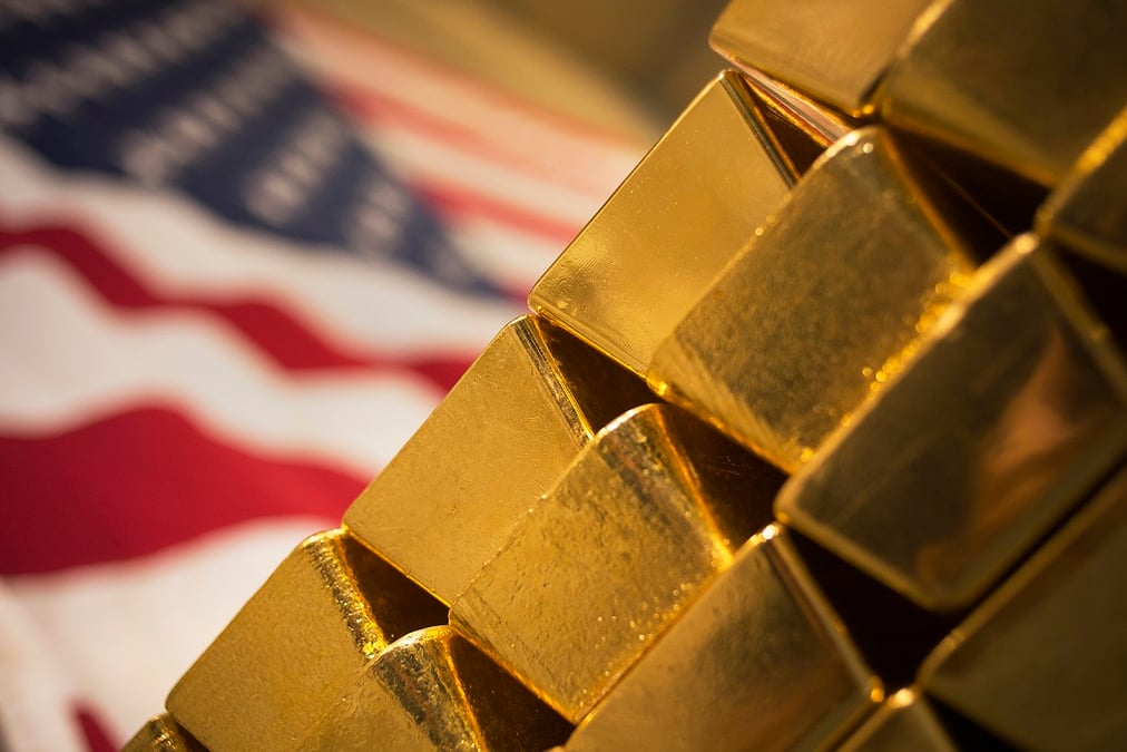 Après la Seconde Guerre mondiale les États-Unis comptaient sur une réserve d’or immense, estimée à plus de 20,7 tonnes métriques.