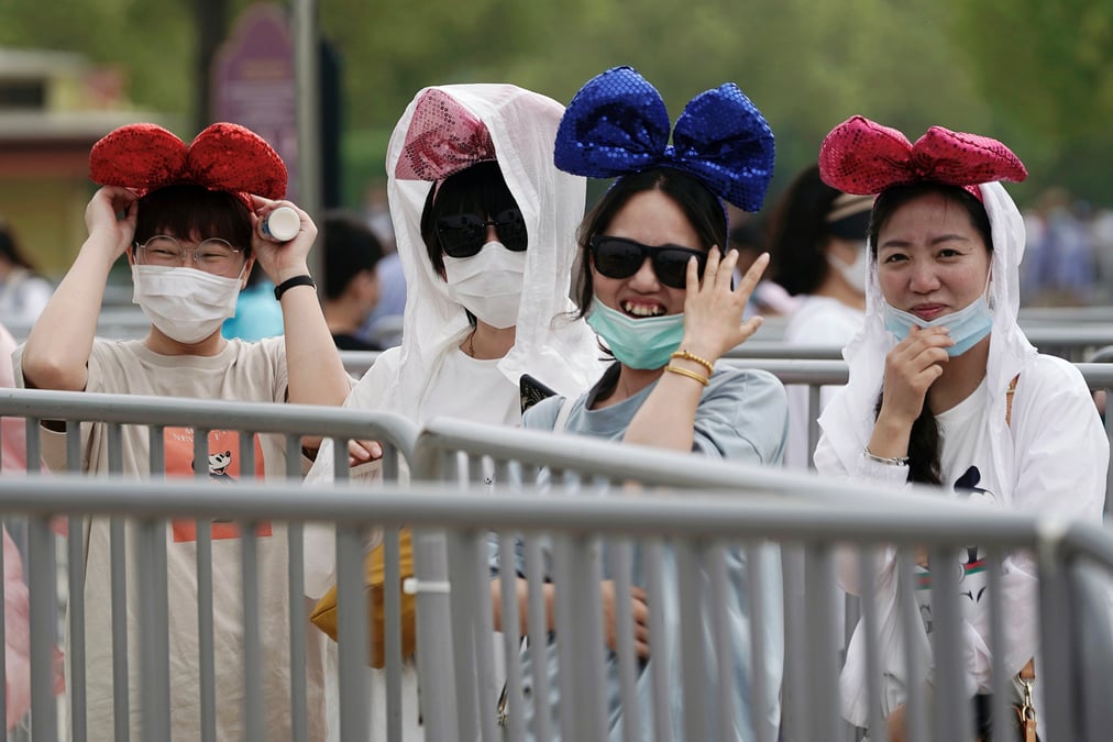 Disney se prepare a son tour a la reouverture de ses parcs