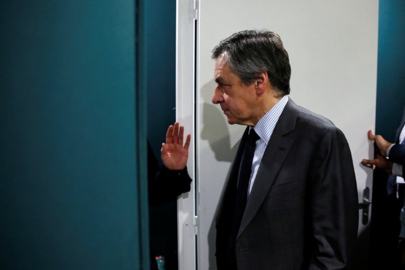 Fillon elimine avec 17,5% au premier tour, selon un sondage ifop