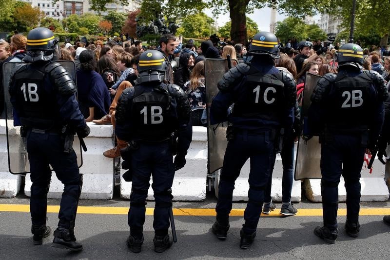 Mouvement de grogne chez les crs