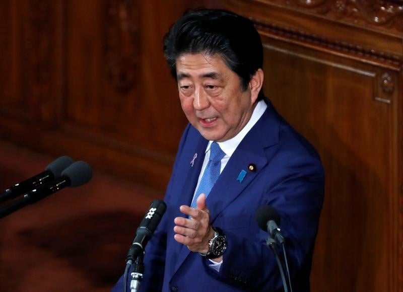 Japon: le pm exhorte les entreprises a augmenter les salaires de 3%