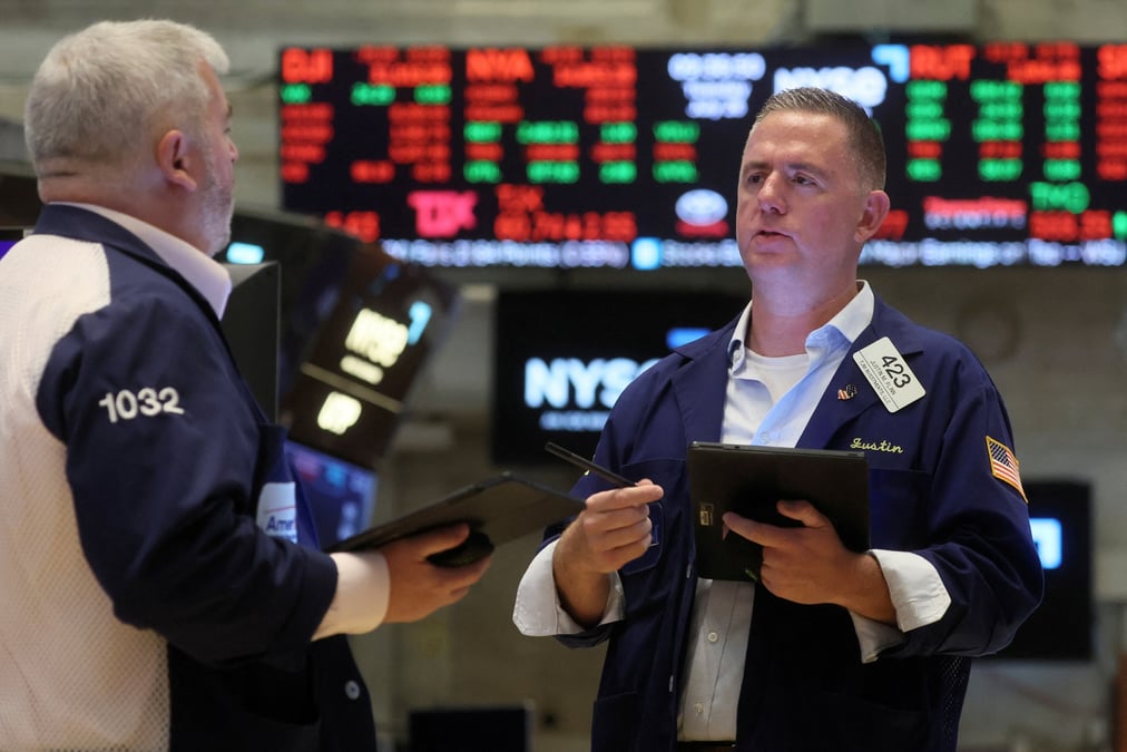 Wall street hesite a l'ouverture