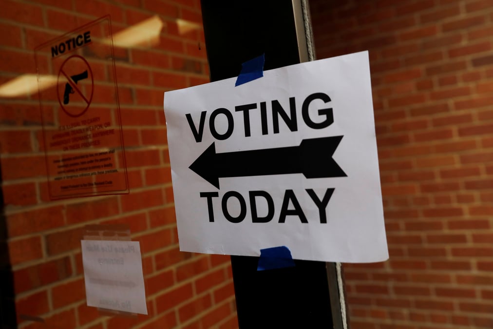 Usa: une election partielle redonne espoir aux democrates