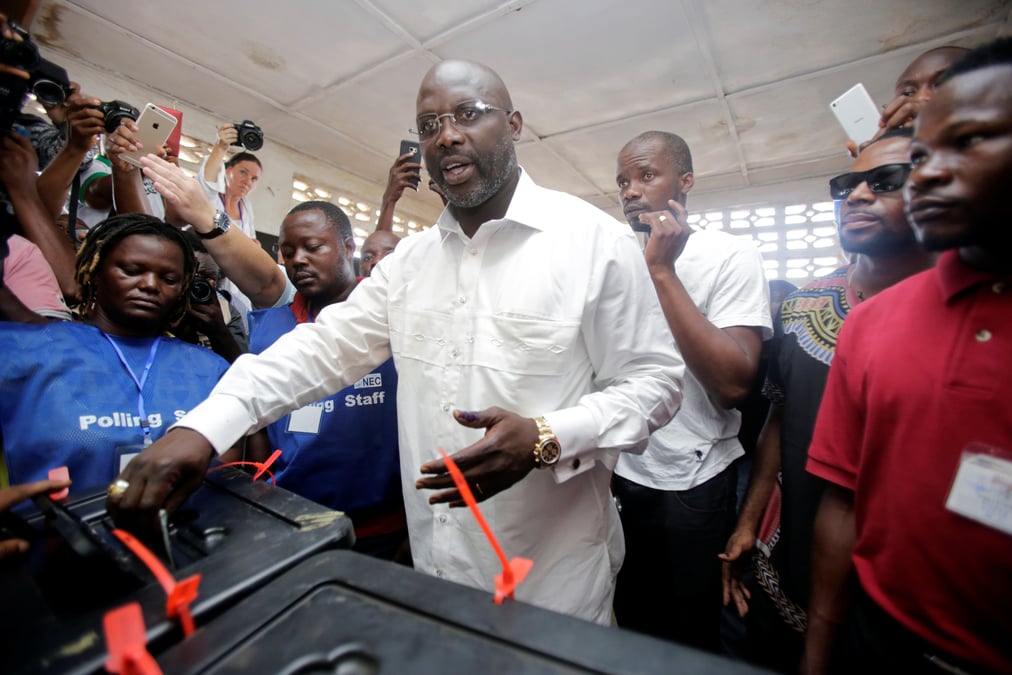 Weah mene a la presidentielle dans 9 des 15 regions du liberia