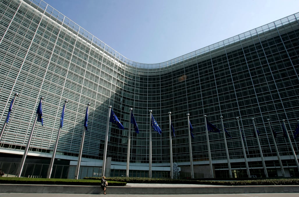 Ue/paiements: de nouvelles regles envisagees face a visa, mastercard