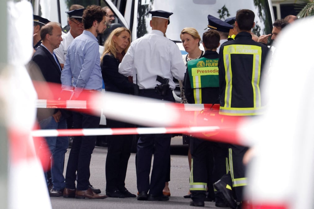 Allemagne: un vehicule fonce dans la foule a berlin, au moins un mort