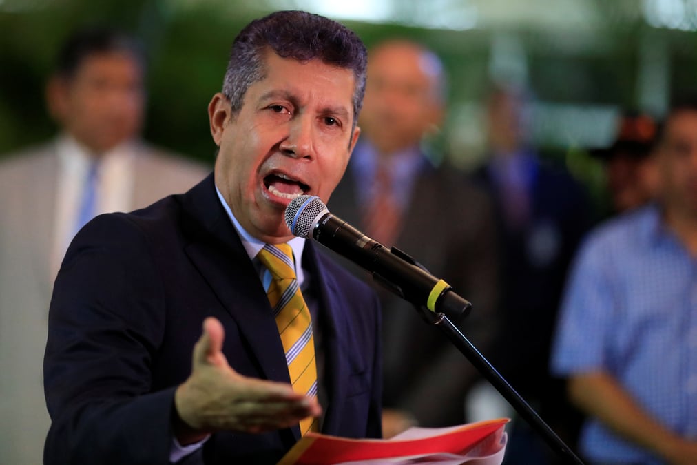 Venezuela: deuxieme adversaire pour maduro pour la presidentielle
