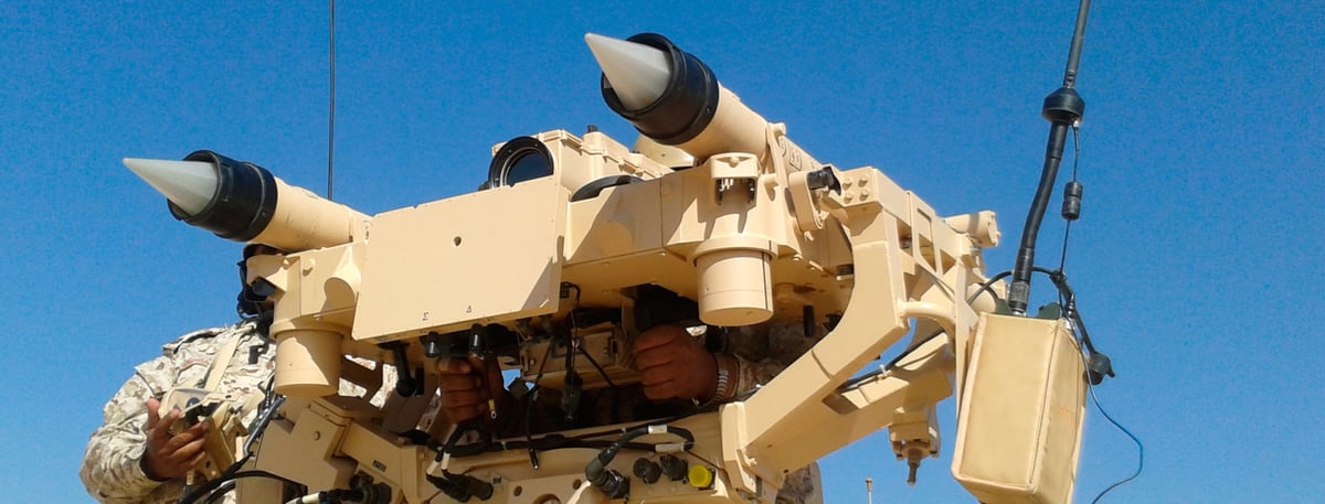 Le Mistral 3 est un missile de défense sol-air de très courte portée, fonctionnant en mode « tire et oublie » et pouvant neutraliser de nombreuses menaces (avions de combat et de transport, hélicoptères, drones, missiles de croisière, munitions rôdeuses).