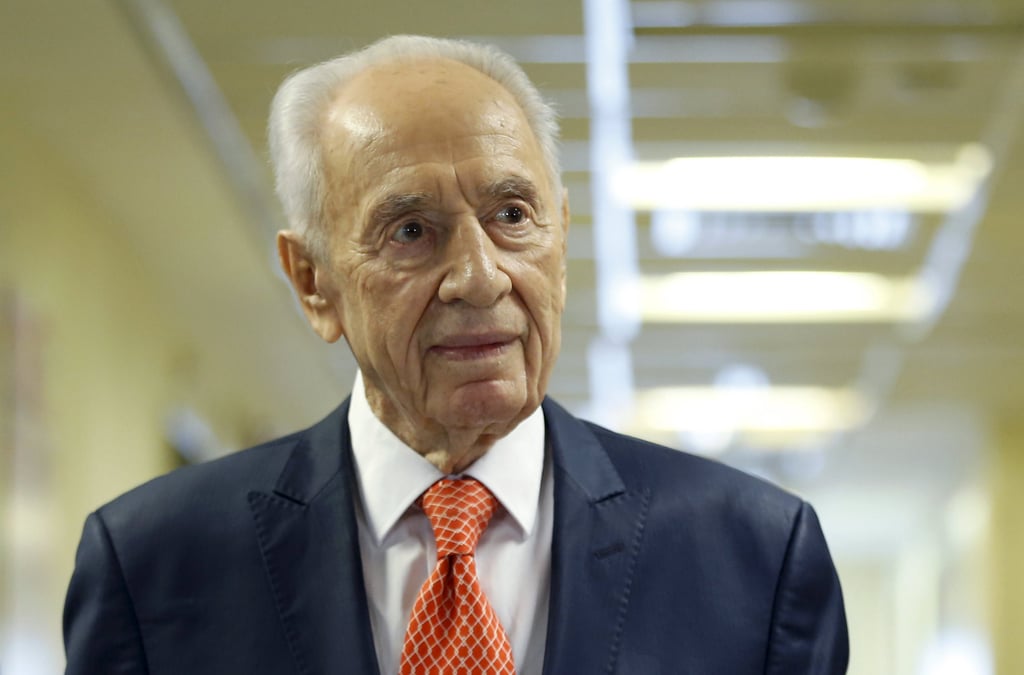 Shimon peres a nouveau hospitalise