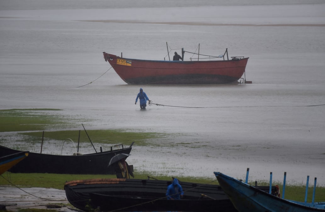 Le cyclone amphan frappe l'est de l'inde et le bangladesh