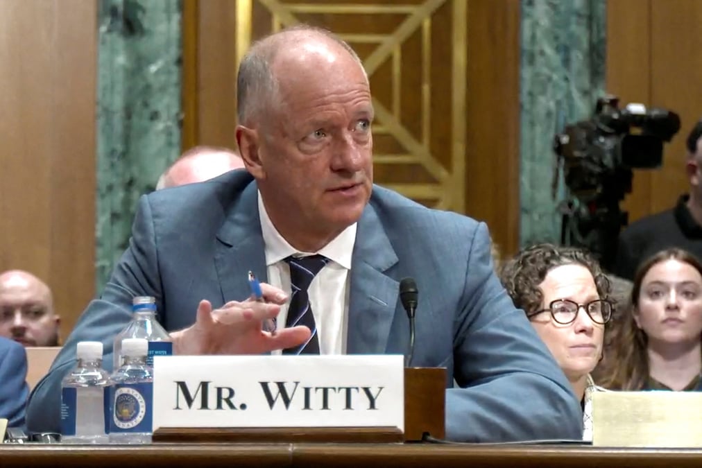 Le directeur general de unitedhealth, andrew witty, au capitole a washington