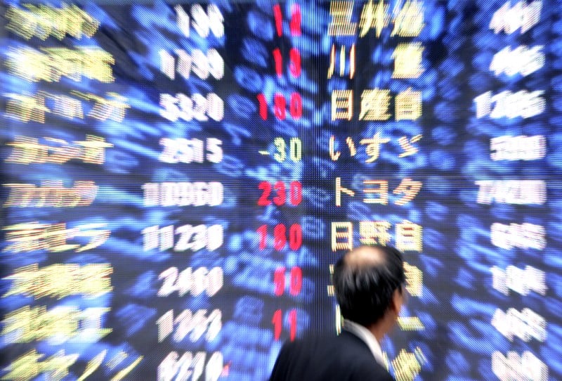 Le nikkei a tokyo finit quasiment inchange