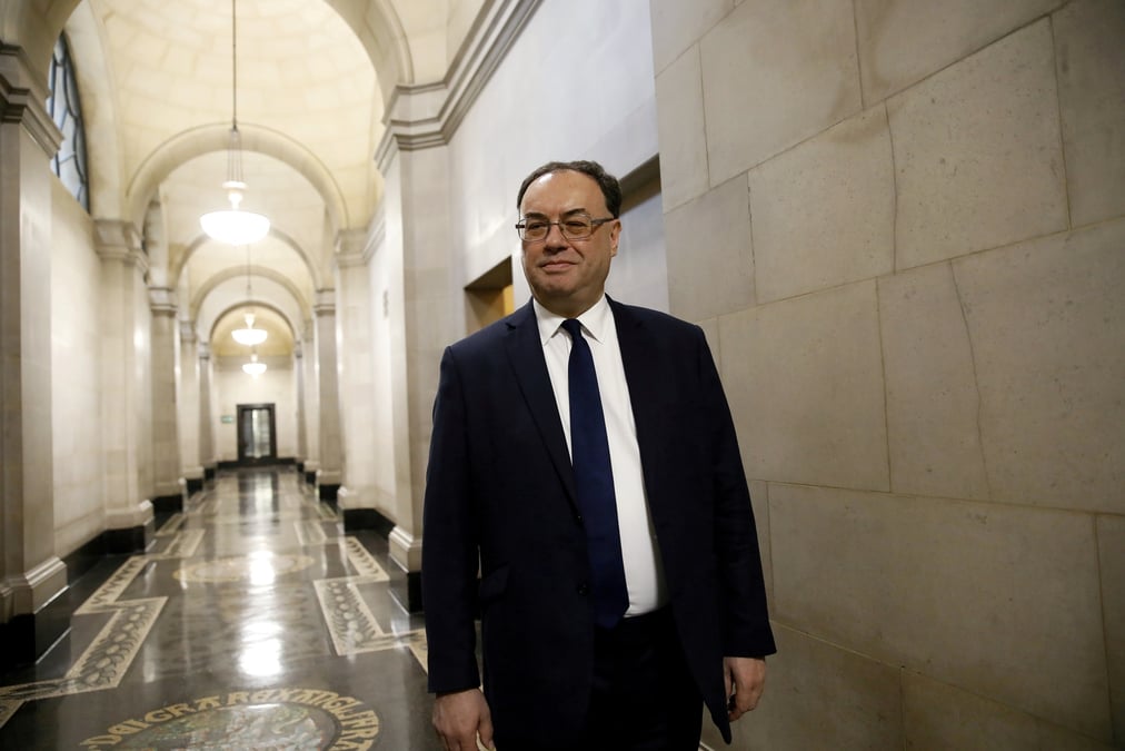 La boe pourrait reduire les obligations d'etat de son bilan de £50 a 100 mds sur un an, dit bailey