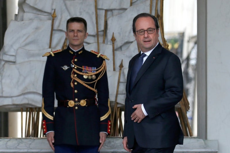 Pres de 10.000 euros mensuels pour le coiffeur de francois hollande