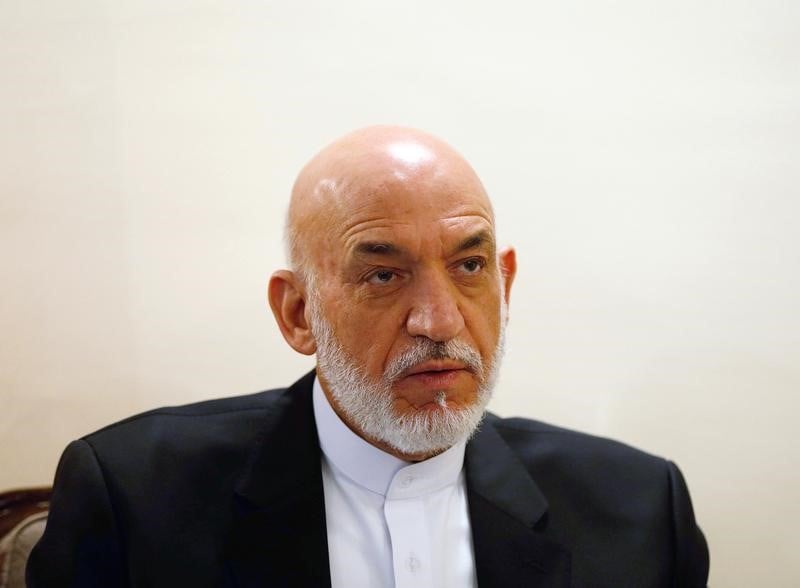 "mere de toutes les bombes": pour karzai, ashraf ghani a trahi