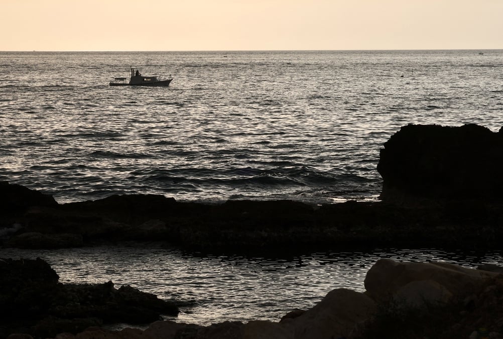 Naval commandos patrol the sea in batroun