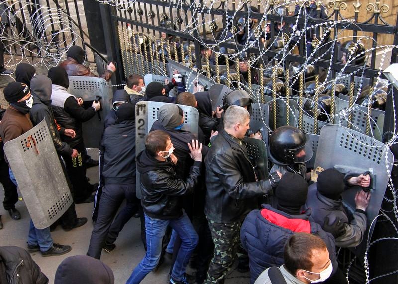 Nouvelles manifestations pro-russes dans l'est de l'Ukraine